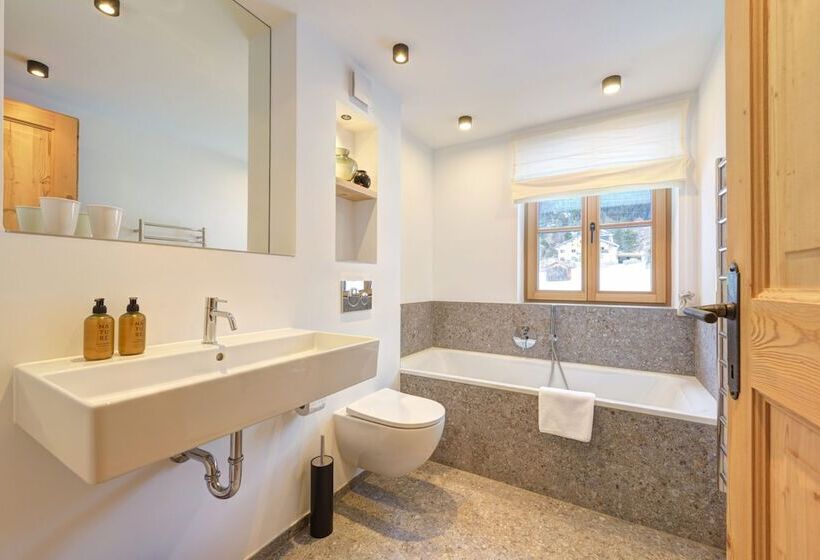Chalet Silver Fox