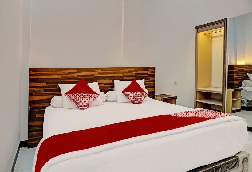 Collection O 92152 Hotel The Wong