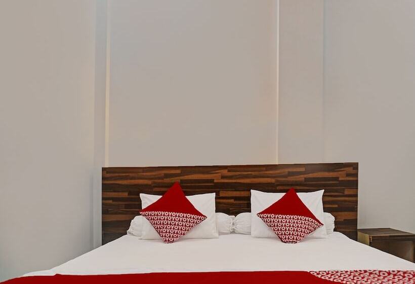 Collection O 92152 Hotel The Wong