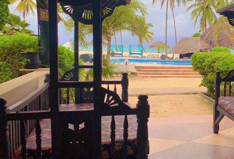 Cterra Zanzibar Beach Resort