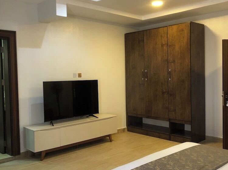 De James Hotels & Suites