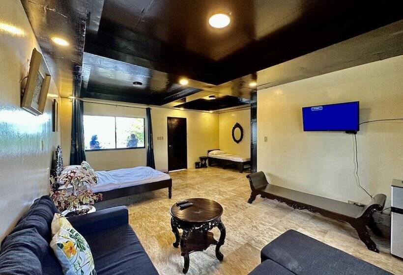 Emmalyn's Paradise Resort