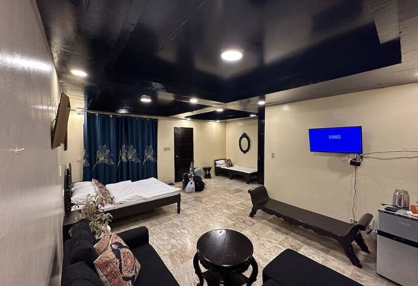 Emmalyn's Paradise Resort