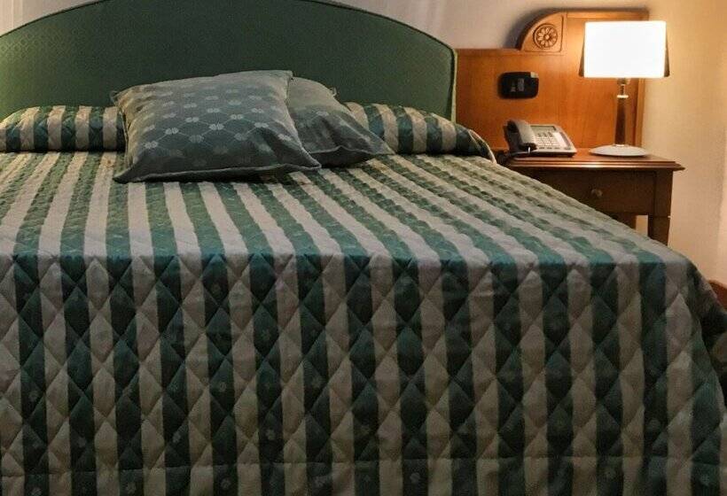 Erania Rooms & Apartments