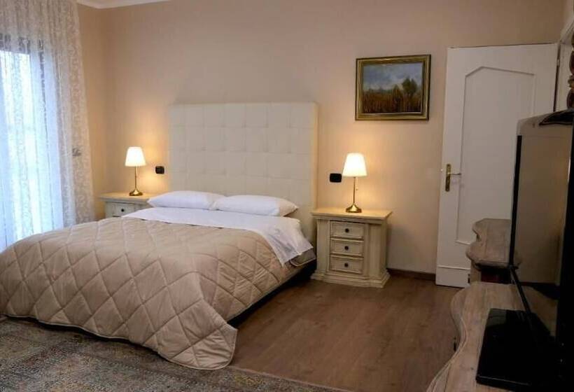 Erania Rooms & Apartments