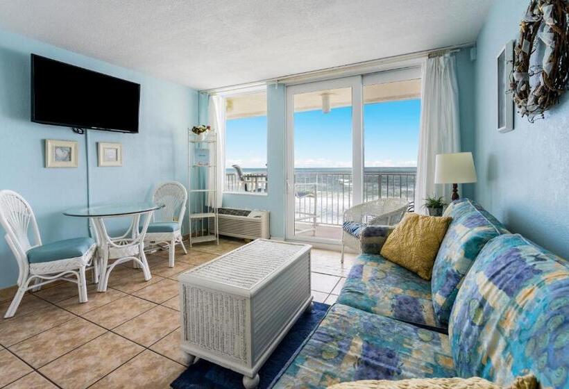 Harbour Beach Resort 811