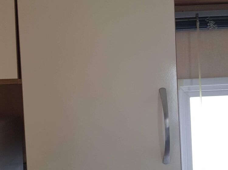 2br Pool Garden Parking Wifi Sleeps6