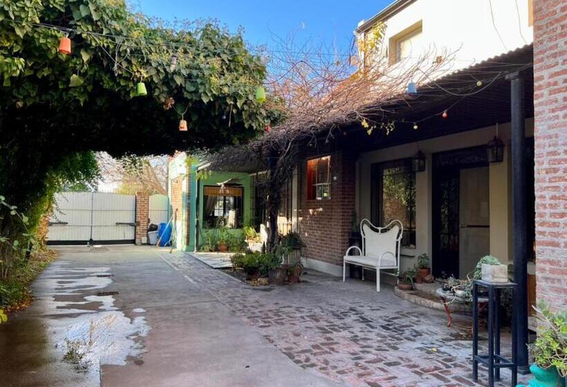 مسافرخانه Hosteria Casa De Paula