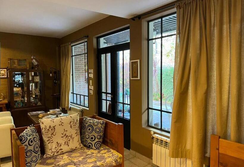 مسافرخانه Hosteria Casa De Paula