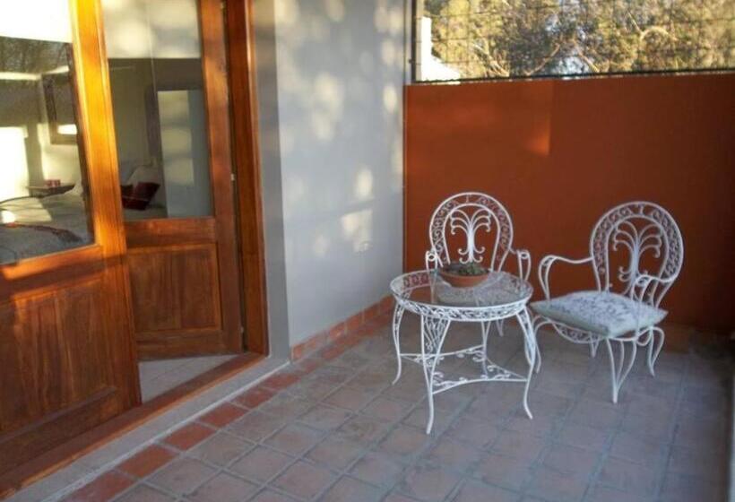 مسافرخانه Hosteria Casa De Paula