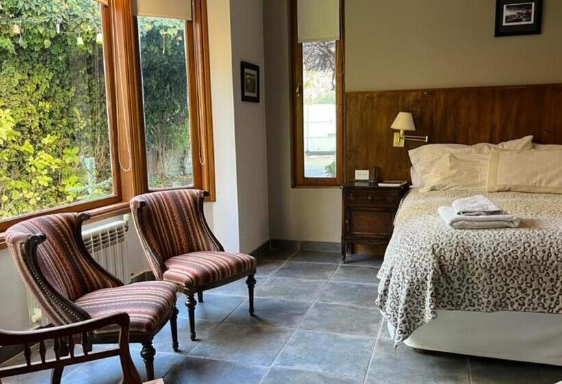 مسافرخانه Hosteria Casa De Paula