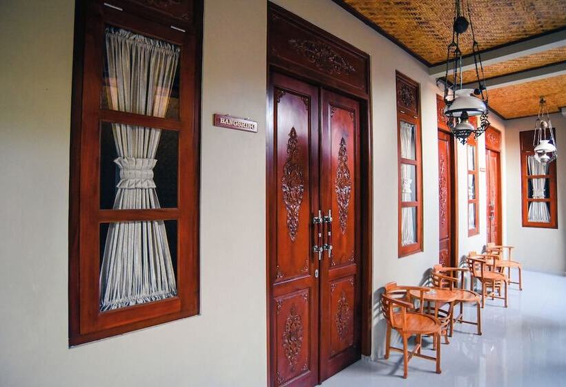 Хостел Ndalem Mataram