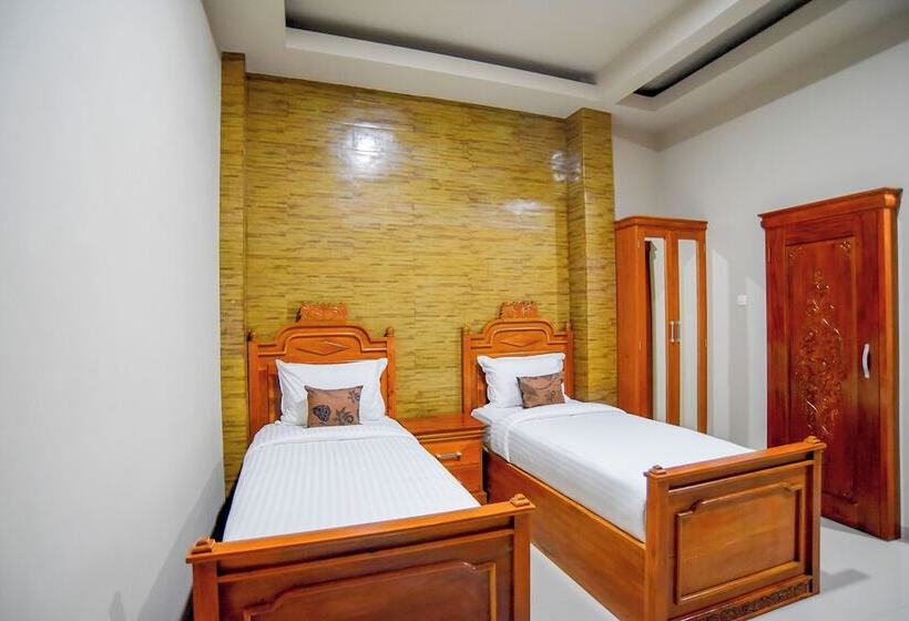 Хостел Ndalem Mataram