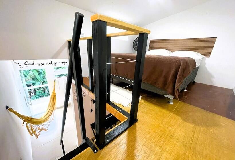 簡易ホテル Pousada Atenas