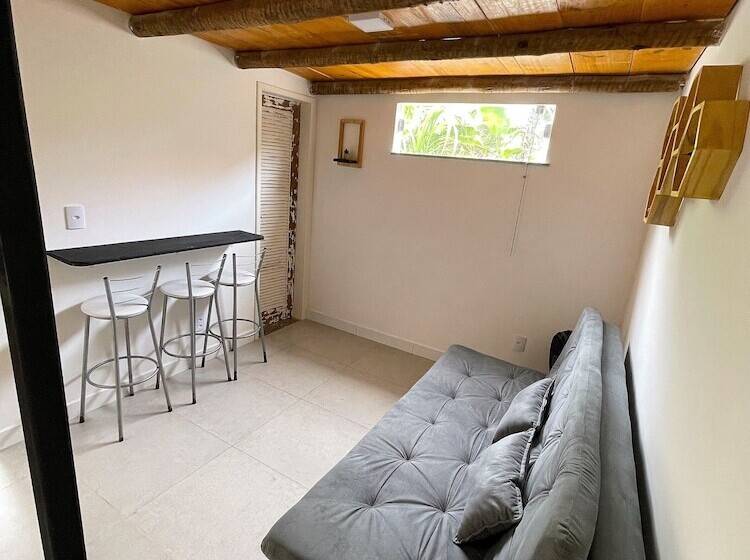 簡易ホテル Pousada Atenas