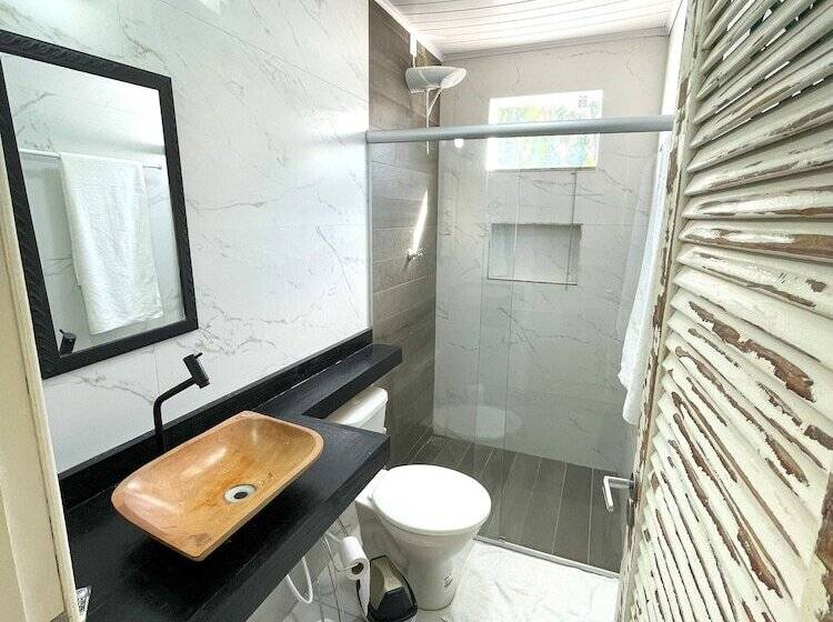 簡易ホテル Pousada Atenas