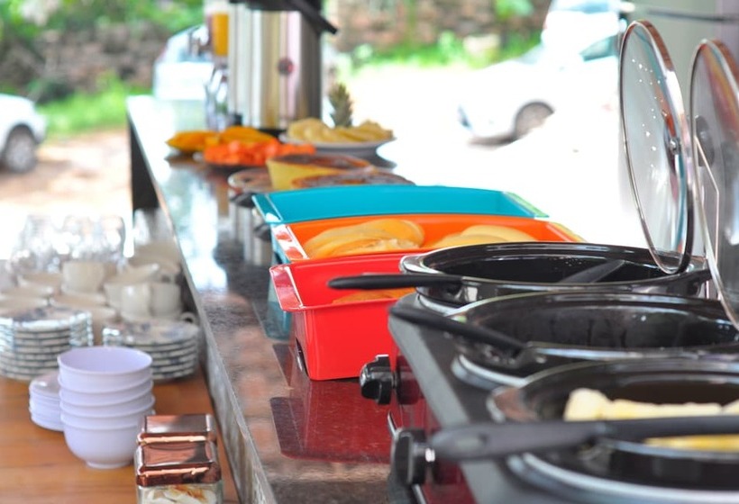 פונדק Pousada Pedras Quentes