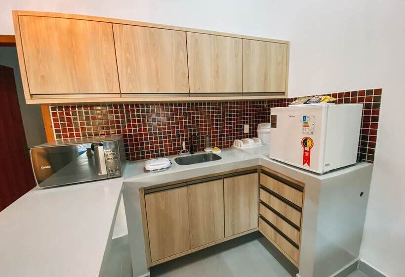 פונדק Raroguis Pousada E Café