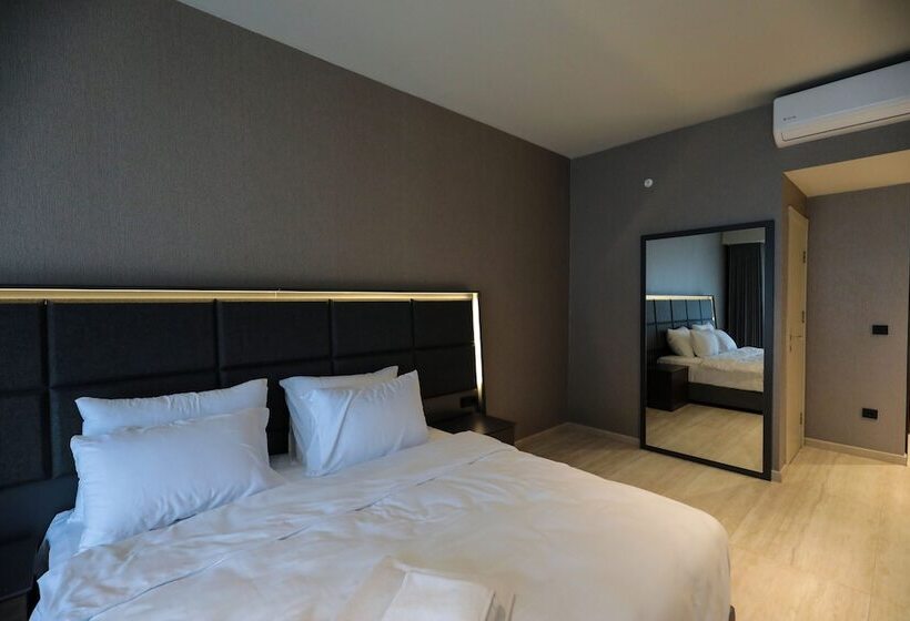 Отель 54 Luxury Suite