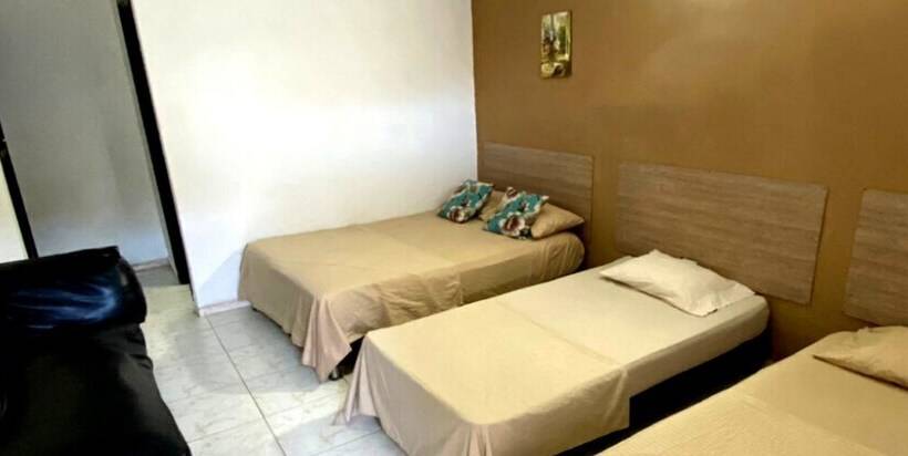 ホテル Alojamiento Villa Mar