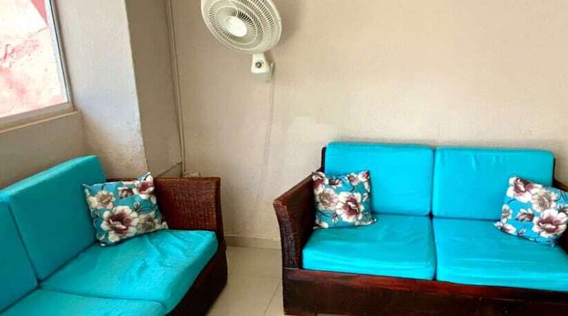 ホテル Alojamiento Villa Mar