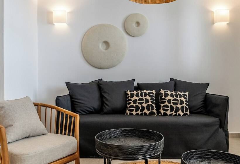 Hotel Arotron Santorini