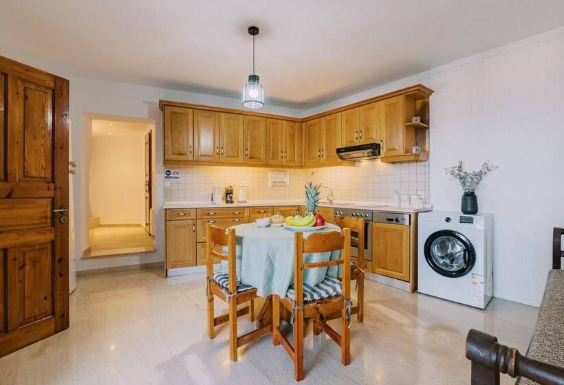 Отель Arte Lindos Villa