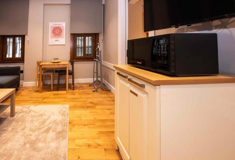 هتل Bguest Pera Suites
