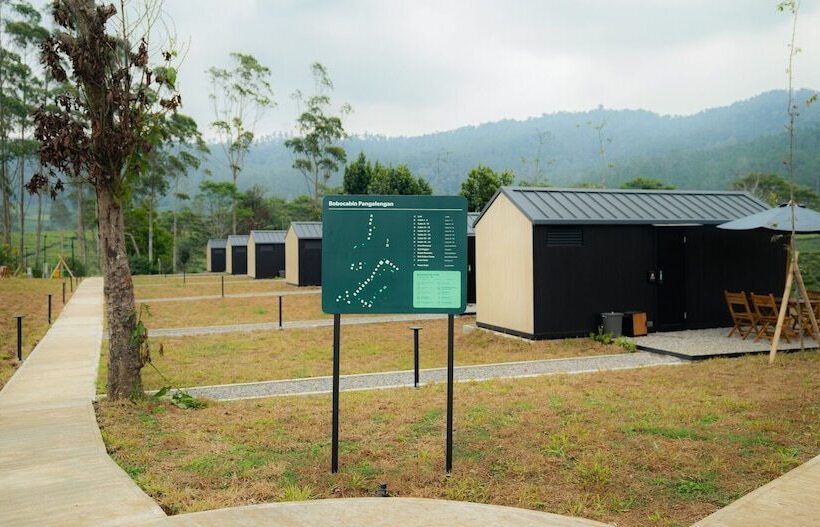 ホテル Bobocabin Pangalengan