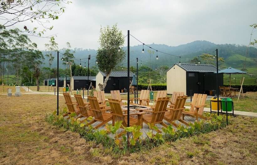 ホテル Bobocabin Pangalengan