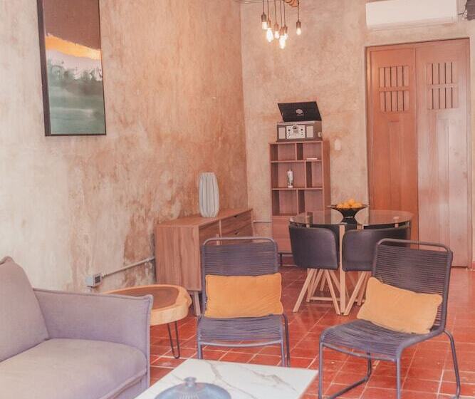 هتل Boutique Casa Mocheta