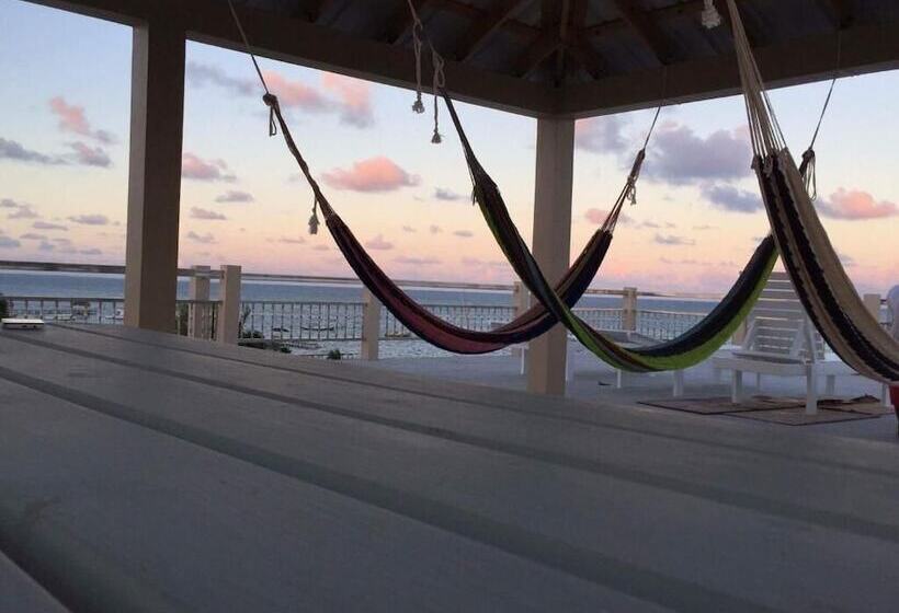 酒店 Caye Caulker Beach