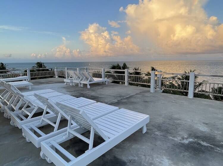 בית מלון כפרי Caye Caulker Beach