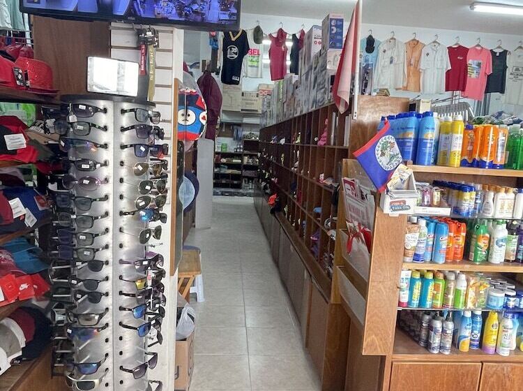 酒店 Caye Caulker Beach