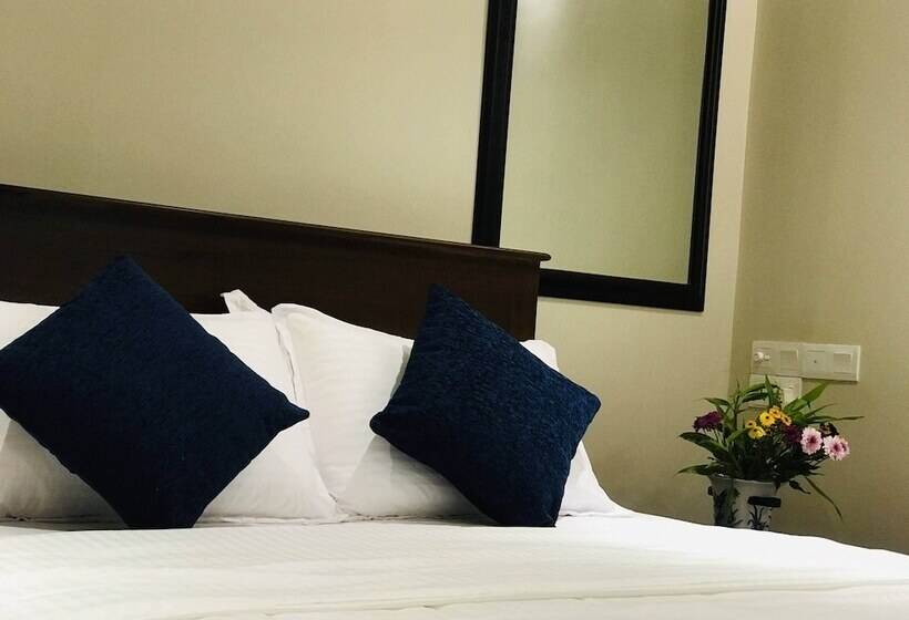 ホテル Ceylon Kingsmen Garden