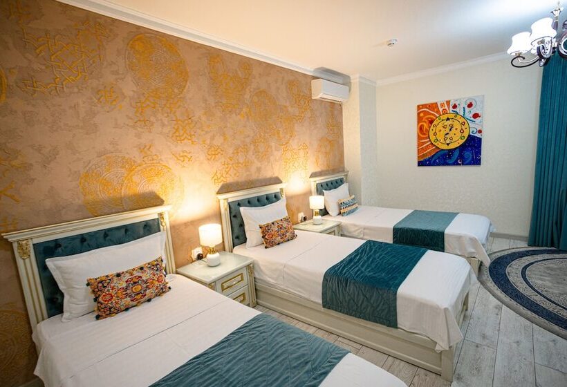 בית מלון כפרי Gur Emir Palace