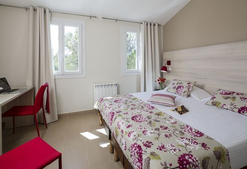 Отель Appartements De L Hélios îles Des Embiez