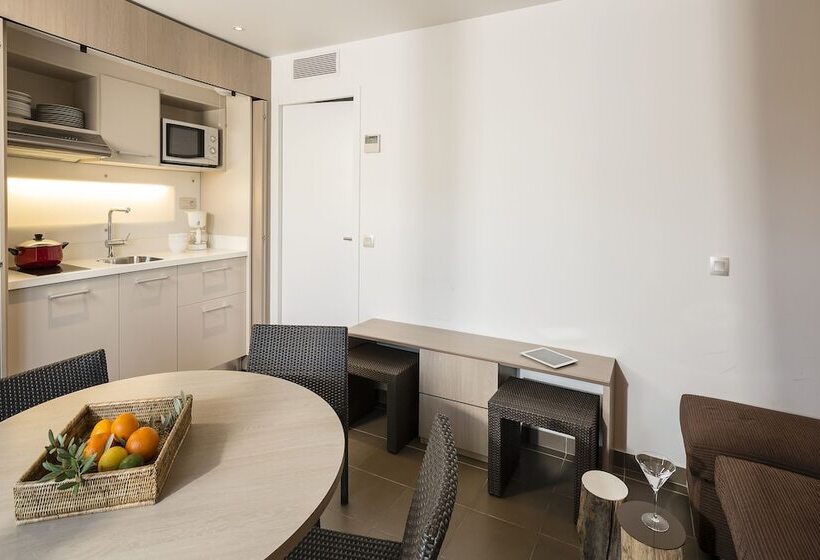 Отель Appartements De L Hélios îles Des Embiez