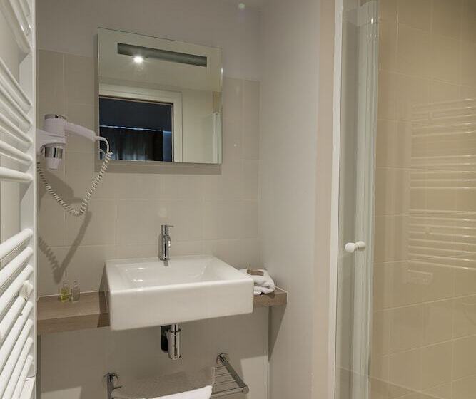 Отель Appartements De L Hélios îles Des Embiez