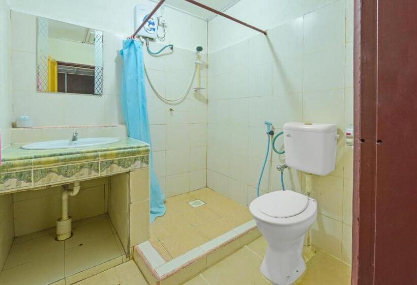 בית מלון כפרי Holiday View Inn By Oyo