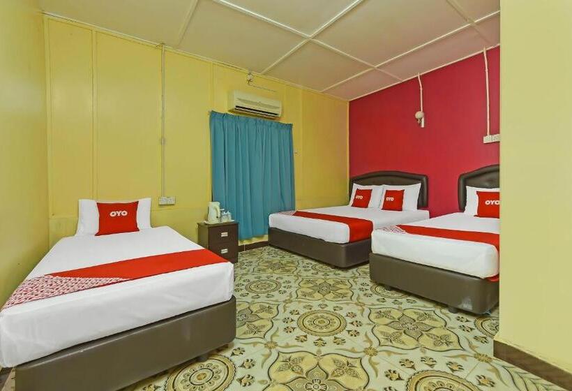 בית מלון כפרי Holiday View Inn By Oyo