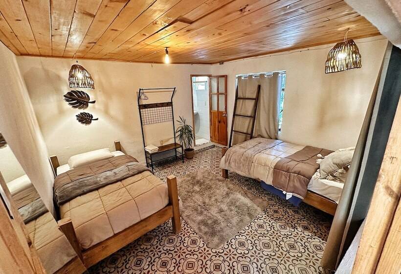 호텔 Hostal Neutro