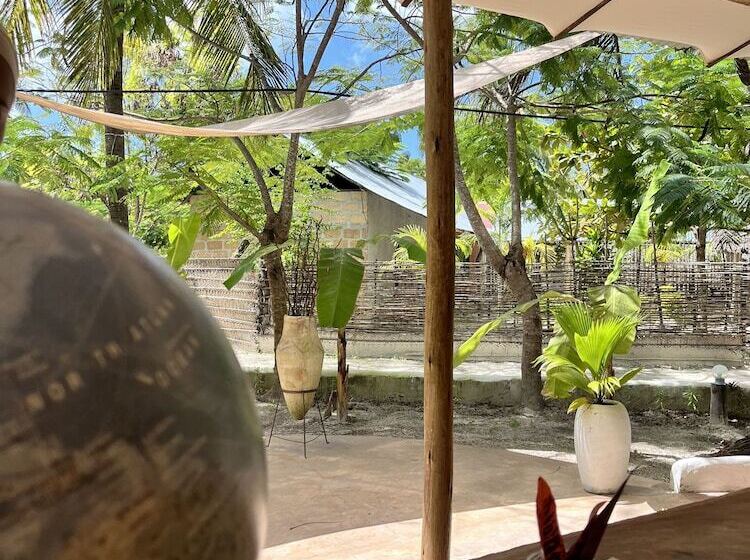 בית מלון כפרי Karanga Bungalows