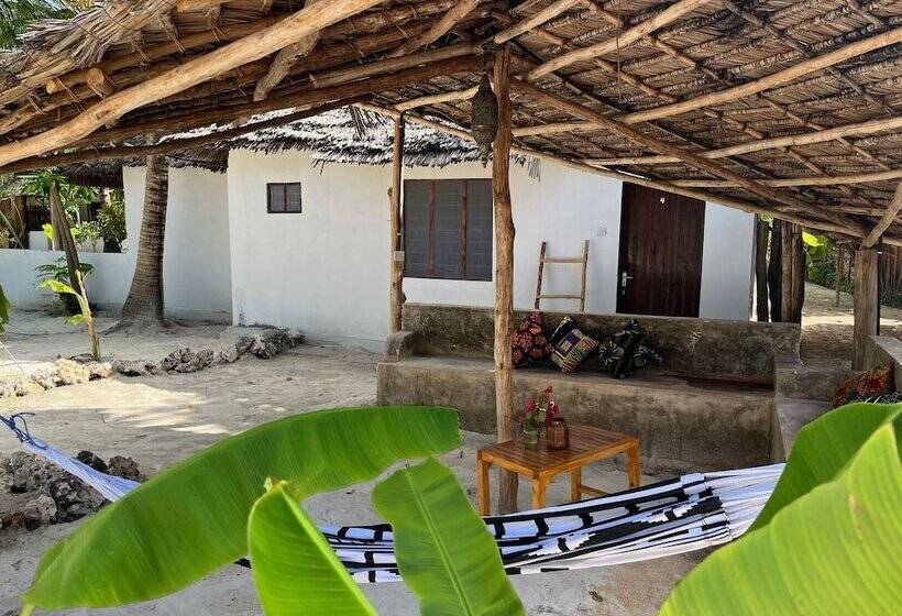 בית מלון כפרי Karanga Bungalows