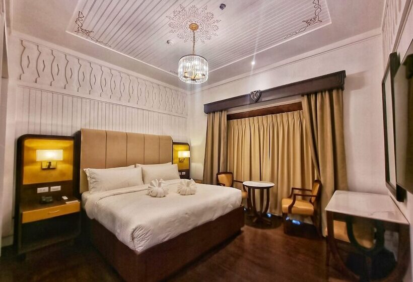 هتل La Casa Blanca De Vigan