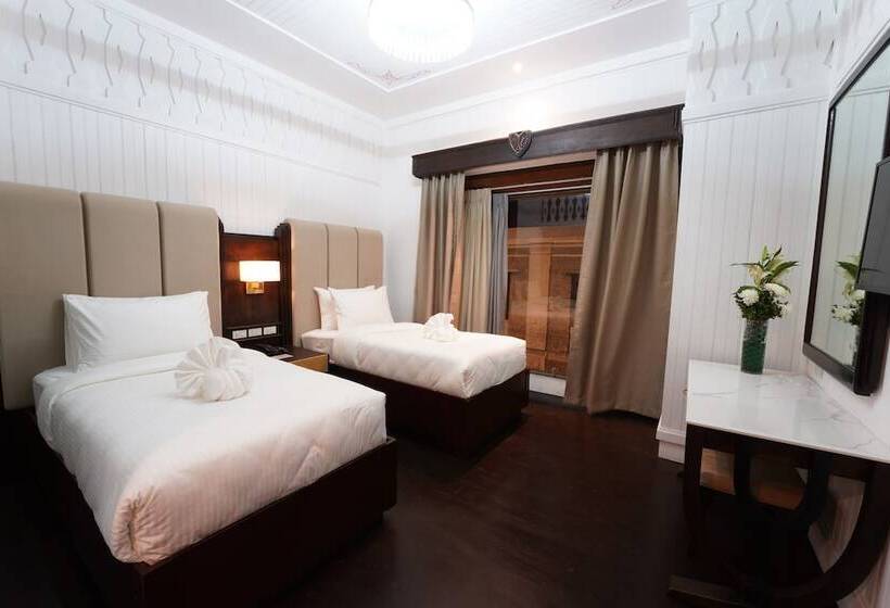 هتل La Casa Blanca De Vigan