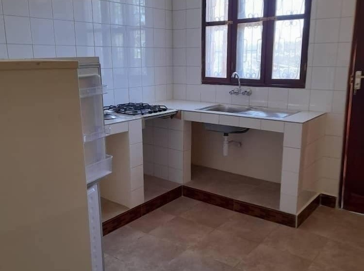 Отель Majani Breeze