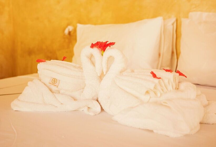 בית מלון כפרי Mayai Ocean Resort