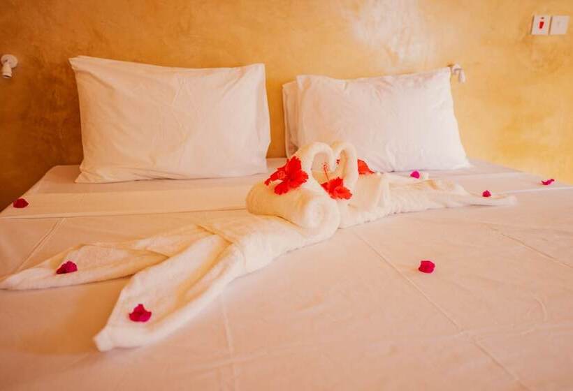 فندق Mayai Ocean Resort