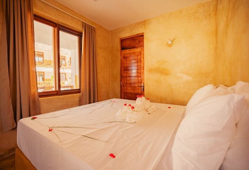 בית מלון כפרי Mayai Ocean Resort